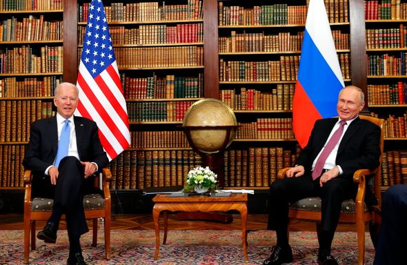 Le président Biden et le président Poutine
