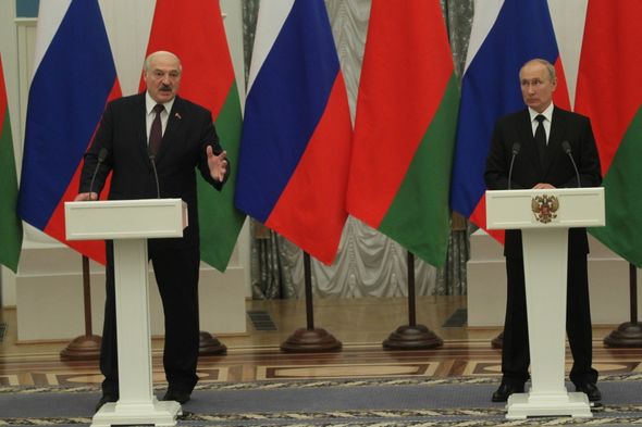 Le président biélorusse Alexandre Loukachenko et le président russe Vladimir Poutine.