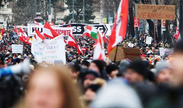 Manifestations contre le confinement en Autriche