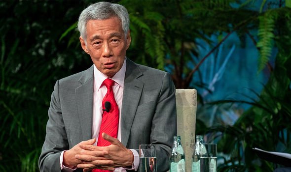 Le Premier ministre singapourien interviewé par Bloomberg.