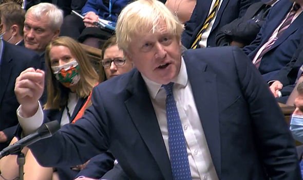 Boris Johnson a défendu la casquette aux Communes hier