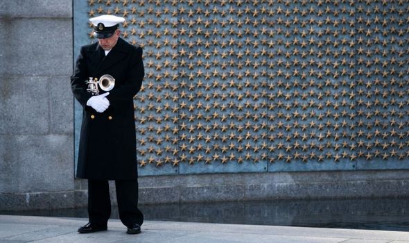 Mémorial : A ceux qui sont morts à Pearl Harbor