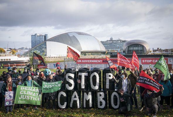Protestation contre Cambo