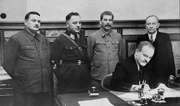 Signature du traité de Moscou
