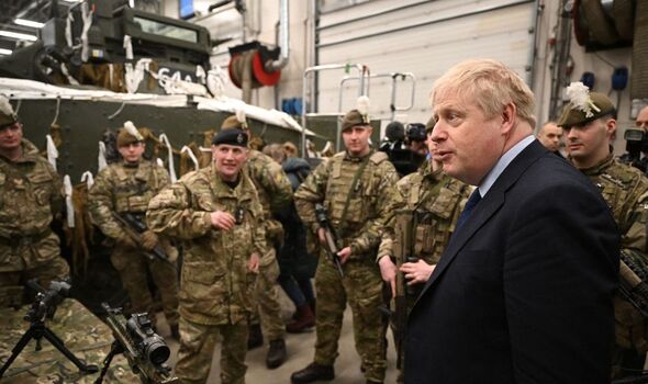 Boris visite les troupes de l'OTAN en Estonie