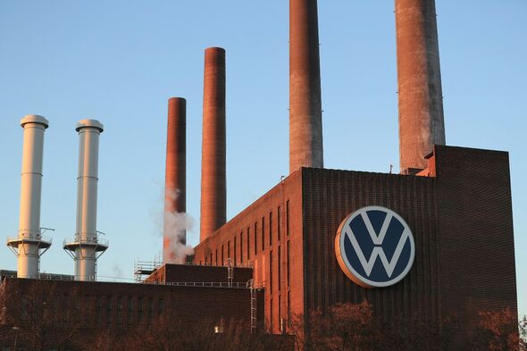Ailleurs en Chine, VW a fermé trois usines.