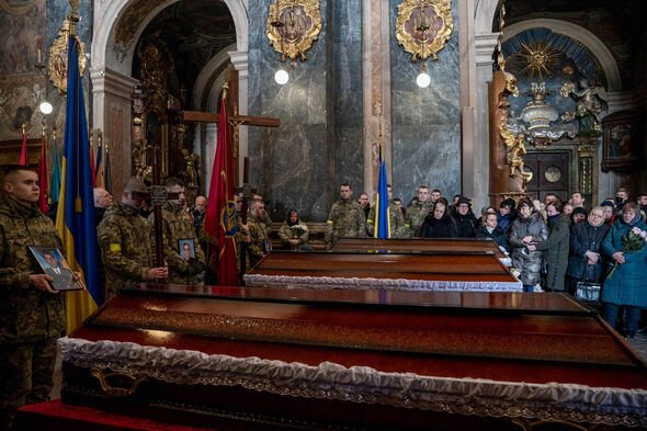 Bilan de la guerre en Ukraine : Cercueils ukrainiens