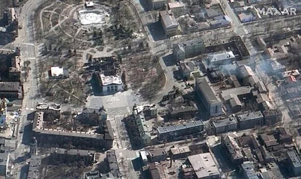Une école d'art ukrainienne bombardée