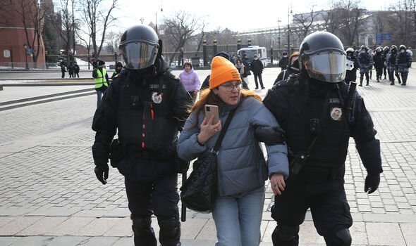 Arrestation d'un manifestant à Moscou