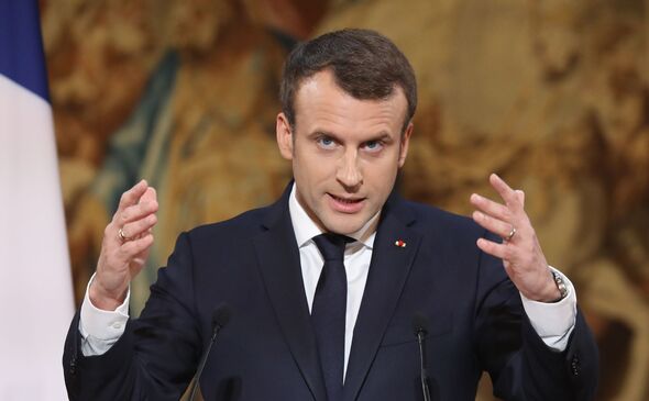 France élection 2022 : Emmanuel Macron a déployé la police anti-émeute au milieu d'importantes manifestations