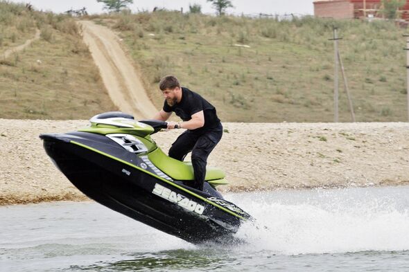 Kadyrov sur un jet ski