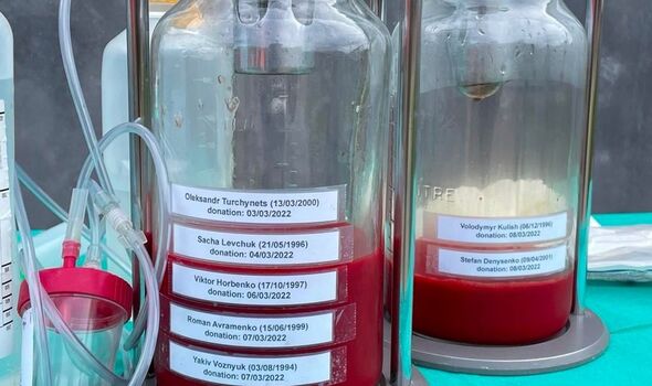 850g de sang de huit soldats ukrainiens sont utilisés dans l'art