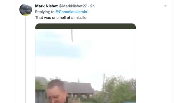 Missile russe avant de frapper le sol