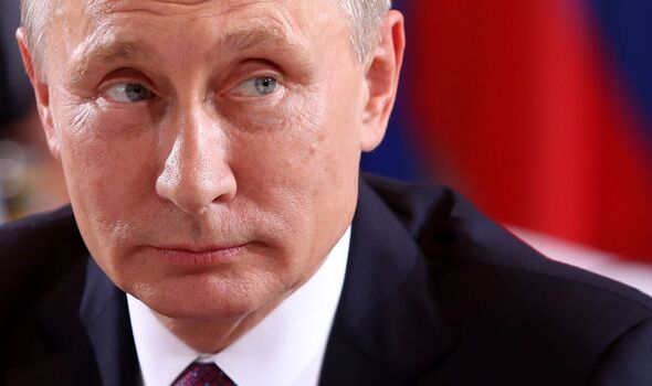Askold Krushelnycky, correspondant du Times, a déclaré que Poutine essayait d'impliquer le Belarus 