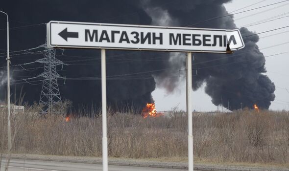 Dépôt de carburant en feu en Russie
