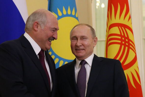 Vladimir Poutine et Alexandre Loukachenko.