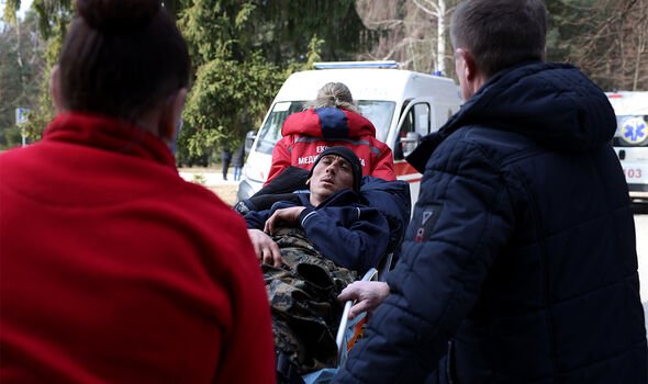 Un soldat blessé dans l'attaque de Yavoriv.