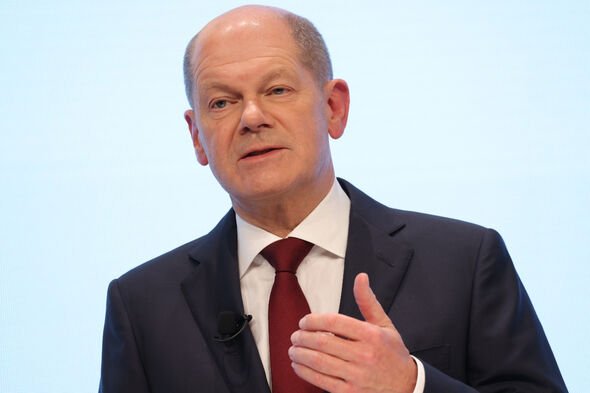 Le chancelier allemand Olaf Scholz a obtenu une cote de popularité de 42 %.
