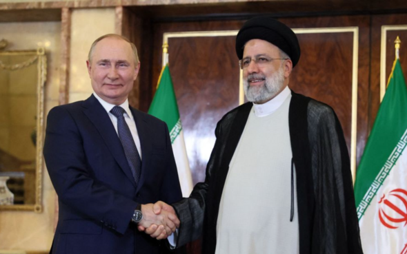 Poutine en visite en Iran