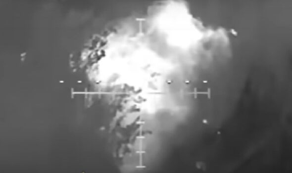 La vidéo publiée par le SBU montre le char explosant dans le viseur d'un drone ukrainien.
