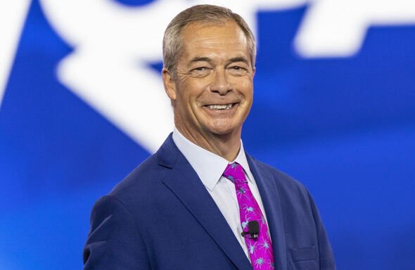 L'ancien leader du parti du Brexit, Nigel Farage, 58 ans, a également assisté à l'événement.