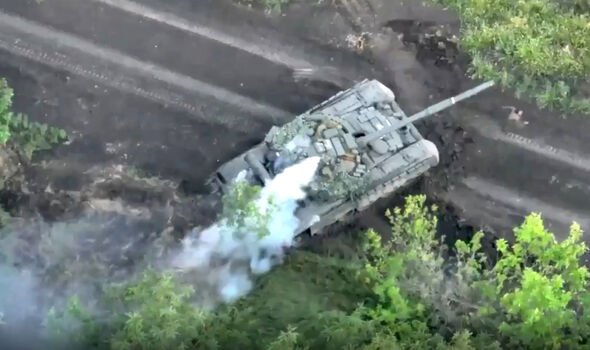 Explosion d'un char russe 