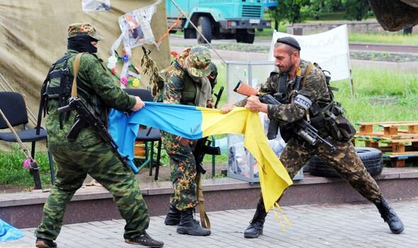 Donetsk et Luhansk