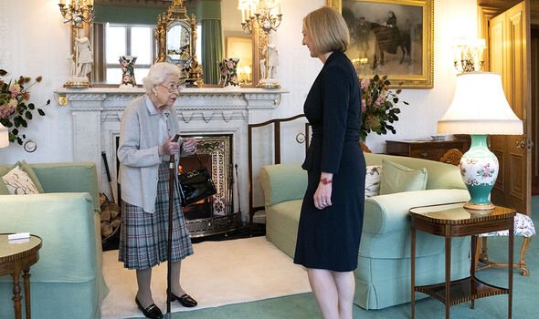 Liz Truss a rencontré la reine il y a à peine 48 heures