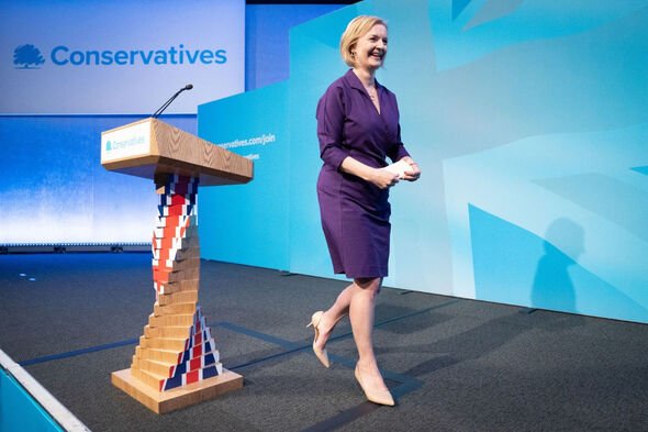 Liz Truss a remporté la course pour remplacer Boris Johnson en tant que chef du Parti conservateur et Premier ministre.