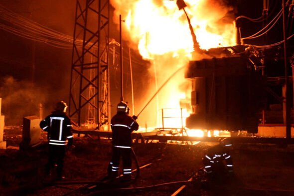 Destruction d'une centrale électrique à Kharkiv.