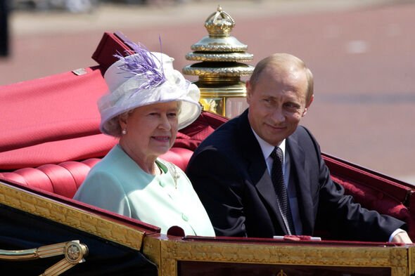 Vladimir Poutine et la Reine