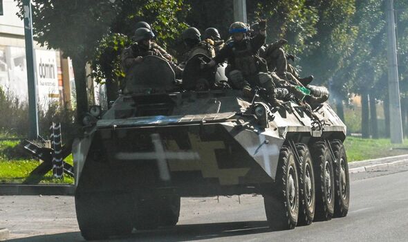 Les troupes ukrainiennes.