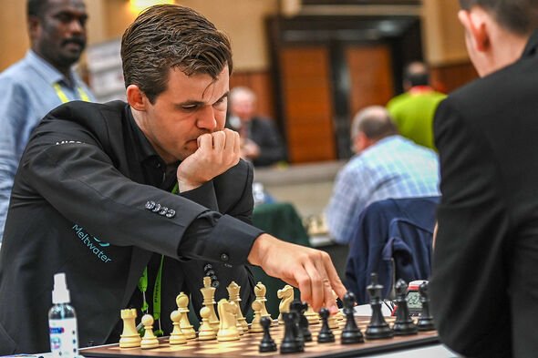 Magnus Carlsen a été battu par Hans, qui jouait noir, à la Sinquefield Cup