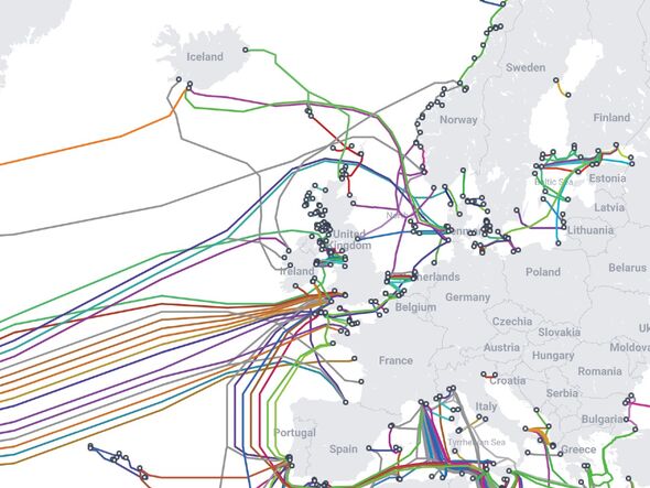 Carte des câbles Internet
