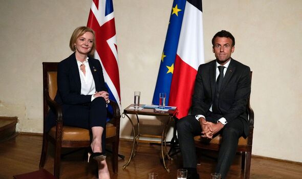 Liz Truss et Emmanuel Macron