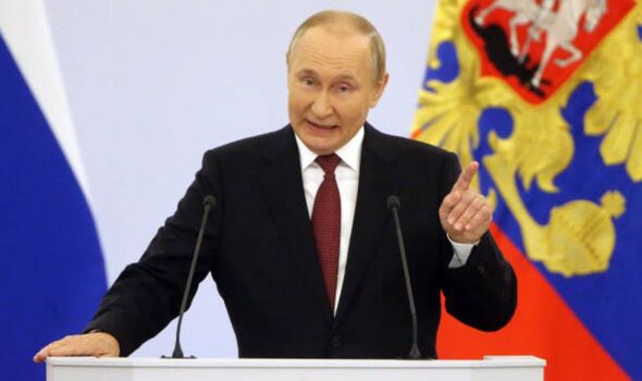 Vladimir Poutine prononçant un discours