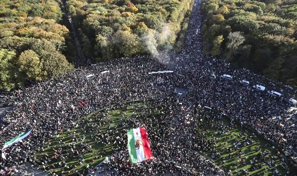 Manifestations à Berlin suite aux assassinats d'Iraniens 