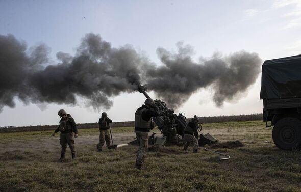 Unités d'artillerie stationnées sur le front de Kherson