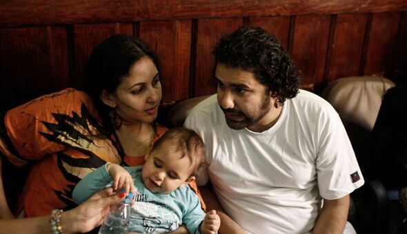 Alaa Abd El-Fattah avec son fils et sa femme.