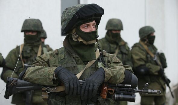 La doctrine militaire russe évolue suite aux défaites, selon un expert militaire.