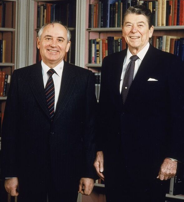 Ronald Reagan et Mikhaïl Gorbatchev 