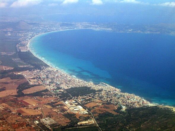 Mallorca : Bucht von Alcudia mit Ortschaft Can Picafort