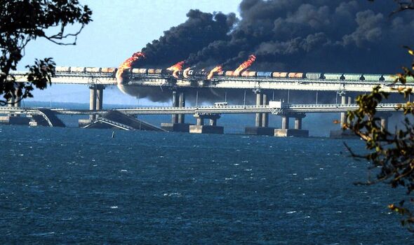 Une explosion sur le pont de Crimée 