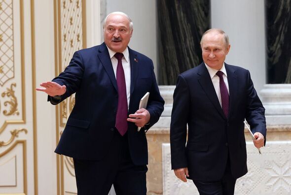 Poutine rencontre son homologue biélorusse Loukachenko à Minsk
