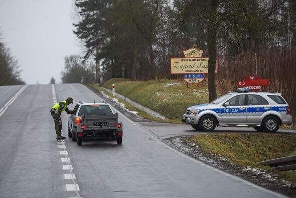 Des patrouilles dans la zone frontalière militarisée entre la Pologne et la Biélorussie.