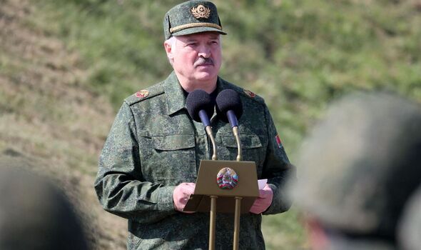 Alexander Lukashenko lance des exercices militaires conjoints avec la Russie en Biélorussie.