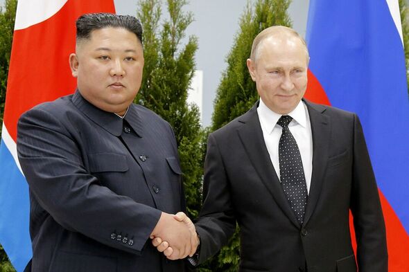 Kim Jong-un et Vladimir Poutine 