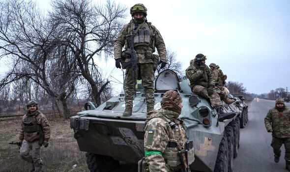 Soldats ukrainiens dans l'est de Donetsk