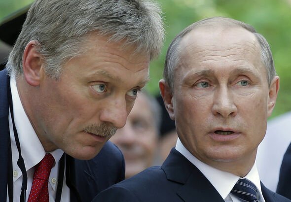 Dmitri Peskov et Vladimir Poutine