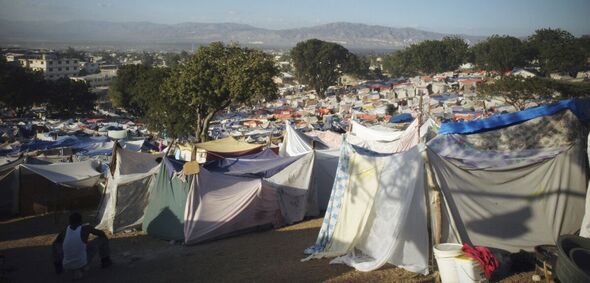 Des centaines de tentes installées 